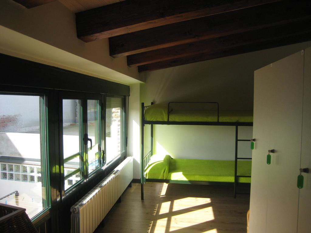 Albergue Oasis サリア エクステリア 写真